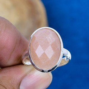 Natural Peach Moonstone Oval Shape Gemstone <b>Ring</b> Handmade 925 Sterling <b>Silver</b> - Product Image 2