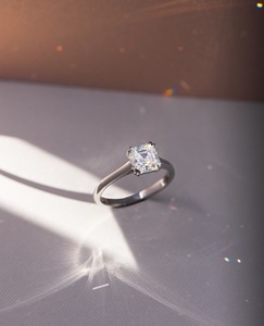 แหวนเพชรทรง Asscher น้ำหนัก 1.80 กะรัต ตัวเรือนทองคำแท้ 14K แบบสองขา 4 กรงเล็บ สำหรับขอแต่งงาน ได้รับการรับรองจาก GRA พร้อมเป็นของขวัญ - Product Image 2