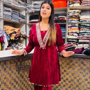 Plain & Classy Look V Neck Color rojo AFGHAN Special Dubai Party Wear Mujeres Casual Pakistani Vestidos Listo para comprar - Product Image 2