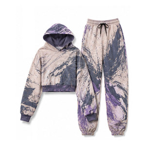 Ensemble de sweats à capuche courts pour femmes, en tissu doux, coupe confortable et style moderne deux pièces pour un usage quotidien - Product Image 3