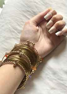 Dernière collection de bracelets Kasmiri Churiyan faits à la main pour femmes, perles, design géométrique tendance, couleurs et tailles personnalisables, velours - Product Image 5