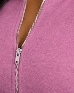 Conjunto de yoga de dos piezas rosa personalizado para mujer, top corto con cremallera y pantalones acampanados de cintura alta, ropa elástica para gimnasio, fabricante personalizado OEM - Product Image 5