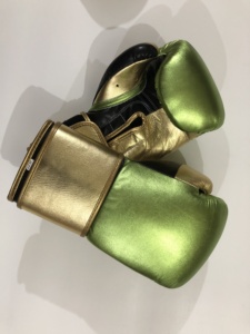Gants de boxe en cuir de vachette avec logo personnalisé, gants d'entraînement professionnels pour la boxe, le kickboxing, le MMA, vente en gros directe - Product Image 2