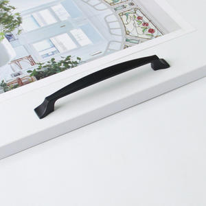 Precio de Fábrica: Tirador Moderno Minimalista de Aleación de Zinc Negro Mate para Cajones Largos de Cocina, Baño, Armarios y Mesitas de Noche - Product Image 4