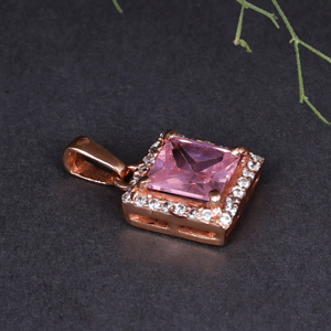 Collier pendentif en or rose plaqué avec pierre rose taille princesse, pendentif de mode pour femme, artisanat fait main, pour fiançailles - Product Image 3