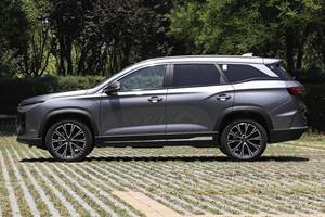 Jetour X90 PRO 2024, 1.6T, 197HP, L4, DCT, 5 Puertas, 5 Plazas, SUV Turbo con Caja de Cambios Automática, Interior Oscuro, Nuevo y Usado en Venta - Product Image 3
