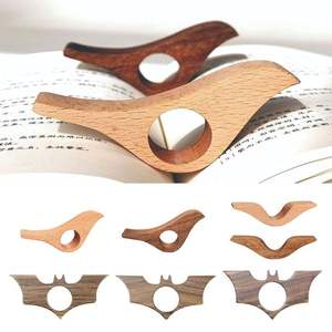 Soporte de lectura de madera de lujo para libros, accesorio de alta gama que crea una experiencia de lectura refinada. - Product Image 4