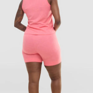 Ensemble 2 pièces pour femme en coton respirant, haut sans manches en tricot rose avec short, col rond, coupe régulière, tenue décontractée d'été - Product Image 2