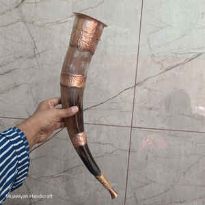 Corne à boire viking en corne de bœuf de qualité supérieure, nouveau design, avec anneaux en cuivre, style amour, corne à boire viking pour la bière au prix le plus bas - Product Image 6