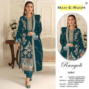 Trajes de Mujer Pakistaníes de Alta Calidad, Trajes Étnicos Elegantes Disponibles al por Mayor, Trajes de Fiesta - Product Image 3