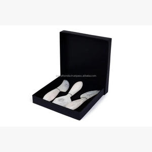 Juego moderno de resina para servir queso Cubiertos bellamente diseñados para una elegante presentación de comida disponible al mejor precio - Product Image 5