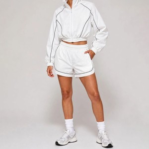 Conjunto Deportivo de 2 Piezas para Mujer, Color Blanco, Top con Cremallera de Manga Larga, Pantalones Cortos por Encima de la Rodilla, Tejido de Poliéster Transpirable, Ropa Casual de Primavera/Verano - Product Image 1