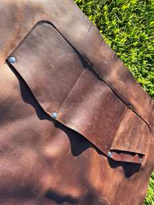 Tablier de sculpteur en cuir pliable, anti-odeur, robuste, avec passants pour outils, pour la sculpture sur bois, la maçonnerie et les travaux manuels intensifs - Product Image 4