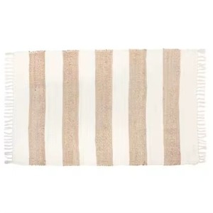 Alfombra Moderna Beige Blanca a Rayas de Yute Natural y Algodón, Tejido Plano, Antideslizante, Apta para Mascotas, Lavable, Antimicrobiana y Ecológica - Product Image 1
