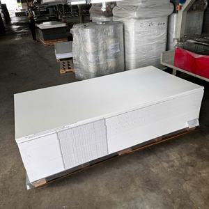 Panneau en mousse PVC pour armoire de salle de bain, imperméable, résistant à l'humidité, panneau de meuble en PVC haute densité - Product Image 1