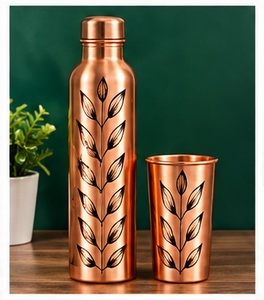 Botella de Agua Tradicional de Cobre con Juego de Tazas, Patrón Oriental de Mandala Grabado, Recipiente Portátil para Bebidas - Product Image 4