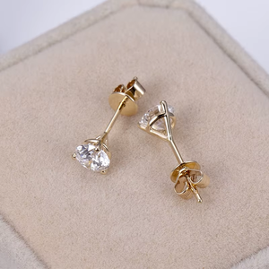 Boucles d'oreilles clous en argent pour femme, serties de diamants ronds taille brillant, couleur G, pierre de laboratoire, bijoux de fiançailles classiques - Product Image 3
