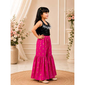 Ensemble Sharara pour femme, haut sans manches à imprimé floral orné, noir et rose, en polyester, longueur genou, tenue de fête ethnique et festive - Product Image 3