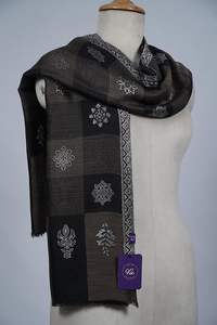 Écharpe VIC pour femme en cachemire et laine fine, modèle Chinar Jk Booti, 70x200 cm, respirante, pour usage quotidien en extérieur, hiver VIC-CFW-CJB-007 - Product Image 5