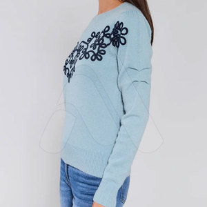 Pulls d'hiver décontractés pour femmes en 100 % coton brodé, personnalisables avec logo OEM, tricots de haute qualité, anti-rétrécissement, séchage rapide, vente en gros - Product Image 5