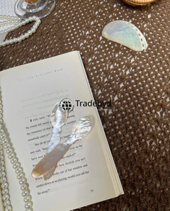 Cuillère artisanale haut de gamme avec incrustation de nacre, élégante, pour service de table Tradebyd - Product Image 3