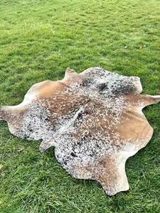 Wholesale supply cowhide rug organic phosphorus Tanned hair on cowhide natural large cowhide cow skin - Product Image 2