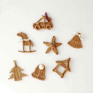 Adornos Navideños de Ratán Vietnamita Hechos a Mano, Decoraciones Tejidas para Árboles, para el Hogar en Navidad y Exhibiciones de Regalos - Product Image 6