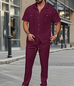 Ensemble d'été 2026 personnalisé pour homme : survêtement anti-statique en coton imprimé, t-shirt à manches courtes et short, prix de gros - Product Image 2