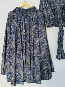 Conjunto de 2 Piezas Bohemio para Mujer, Top Corto de Gasa con Estampado Floral, Corte Holgado, Estilo Primavera-Verano, Manga Tres Cuartos - Product Image 5