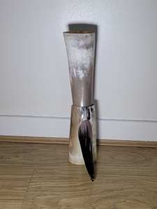 Corne à boire viking avec support en bois de qualité supérieure, en corne naturelle fabriquée à la main, thème festival, haute qualité, historique - Product Image 5