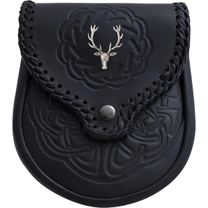 Sporran en cuir noir de qualité supérieure avec motif celtique en relief, emblème tête de cerf argentée, bord tressé, kilt écossais traditionnel - Product Image 1