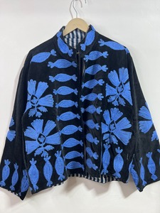 Veste Sujani en velours noir pour femme, broderie de poisson bleue, faite à la main, style bohème, manteau ethnique de créateur, vêtements d'extérieur de boutique, vente en gros Inde - Product Image 3