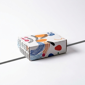 Boîtes cadeaux en papier personnalisées avec impression de haute qualité et design pliable, idéales pour la marque et l'emballage des produits - Product Image 2