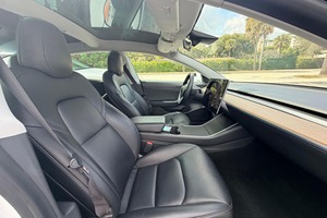Tesla Model 3 2020 de Largo Alcance con Tracción en las Cuatro Ruedas - Product Image 5