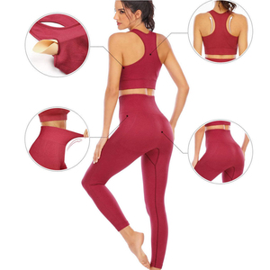 Ensemble de yoga 2 pièces pour femmes disponible auprès d'un fournisseur en gros pour les marchés mondiaux, avec une qualité de couture latérale de qualité supérieure pour l'exportation. - Product Image 5