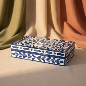 Conteneur à souvenirs élégant en os incrusté, avec un design artisanal artistique, pour objets personnels, accessoires et décoration de chambre. - Product Image 6