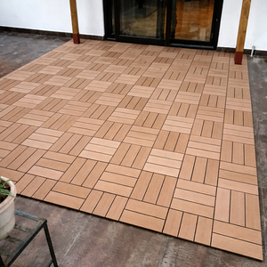 Baldosas de terraza entrelazadas de WPC marrón premium |   Tarima Exterior Compuesta Resistente a la Intemperie para Balcón, Patio y Terraza - Product Image 5