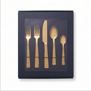 Ensemble de couverts plaqués or, finition mate, design minimaliste, passe au lave-vaisselle, couverts en métal pour la maison et les cafés - Product Image 6