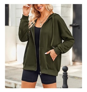 Sudadera con capucha informal cómoda de algodón 100% para mujer, de manga larga, cuello redondo, hombros caídos, color liso, con cremallera, al mejor precio al por mayor - Product Image 3