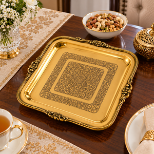 Bandeja de Servir Cuadrada de Latón Grabada a Mano, Plato Decorativo de Metal Dorado para Decoración de Mesa de Comedor, Presentación Tradicional - Product Image 4