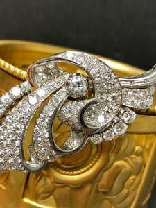 Broche Grande Ornamentado de Plata 925 con Diamante Moissanita, Joyería Elegante para Mujer, Ideal para Fiestas y Regalo - Product Image 3