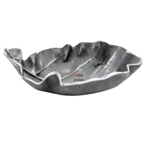 Plateau de service en aluminium et métal fini argent avec design de feuille de meilleure qualité pour la maison, le restaurant et le bar de l'hôtel - Product Image 1