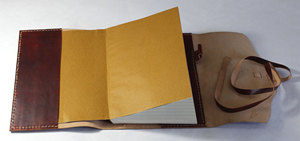 สมุดบันทึกปกแข็งหุ้มหนังแท้สีเชอร์รี่แบบสั่งทำพิเศษ พร้อมซับในหนัง สำหรับใช้เขียนบันทึกประจำวัน - Product Image 4