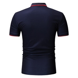 Polo de manga corta para hombre con estampado geométrico negro y rojo, de secado rápido, deportivo, de poliéster tejido, corte regular. - Product Image 3