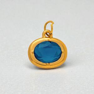 Pendentif Breloque Ovale 6x8mm en Quartz Topaze Bleue, Pierre de Naissance, avec Monture Sertie - Argent Sterling 925 Plaqué Or, Bijou en Pierre Précieuse, Vente en Gros - Product Image 1