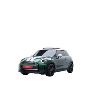Mini Cooper Classic Plus Julio 2022 17.677 km Volante a la Izquierda Estándar de Emisiones Euro V Asientos de Cuero Cámara Trasera - Product Image 1