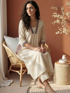 <b>Women</b> Ethnic Embroidered Cotton <b>Kurta</b> Trousers Set Regular Fit Knee-Length Casual Wear Quick Dry India Pakistan Design - Product Image 2