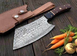 Cuchillo de carnicero ambidiestro hecho a mano de acero de Damasco con mango de madera y funda de cuero para supervivencia al aire libre, corte de carne y cocina. - Product Image 3