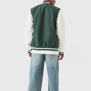 Blouson universitaire vert tendance pour homme avec manches crème, logo thermocollé, col rabattable, coupe décontractée, idéal pour l'automne - Product Image 5