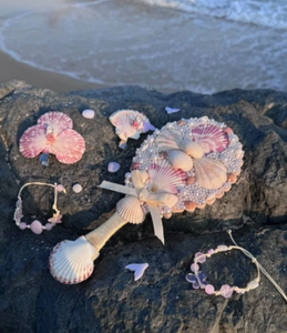 Miroir de coquillage Artisan: Fabriqué à la main au Vietnam, un accessoire de vanité unique et portable. - Product Image 1